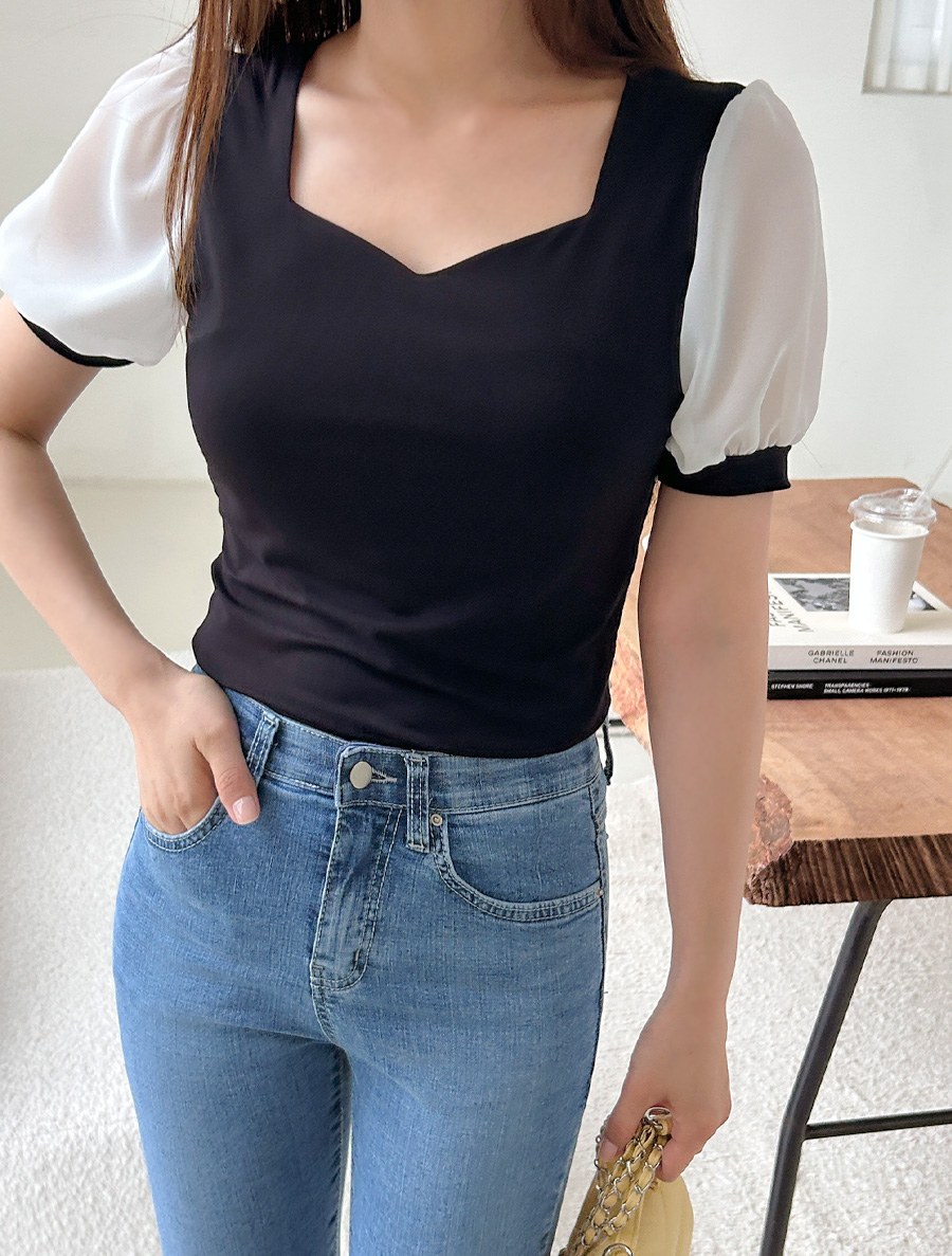 [EVELLET] Endfill Heart Neck Puff Tee Blouse