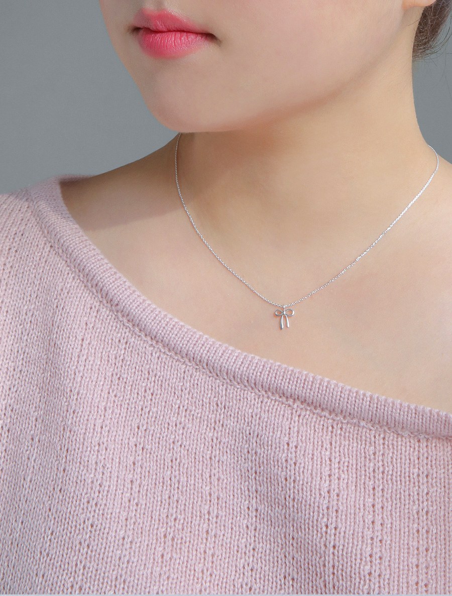 [925 silver]Rare Silver bowknot Necklace