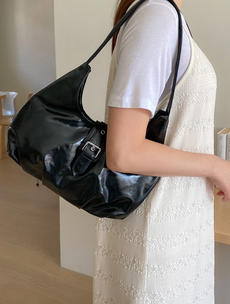 Minbua leather buckle shoulder bag