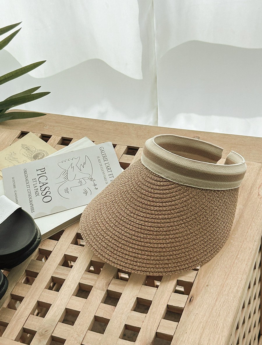 Mitien rattan sun cap