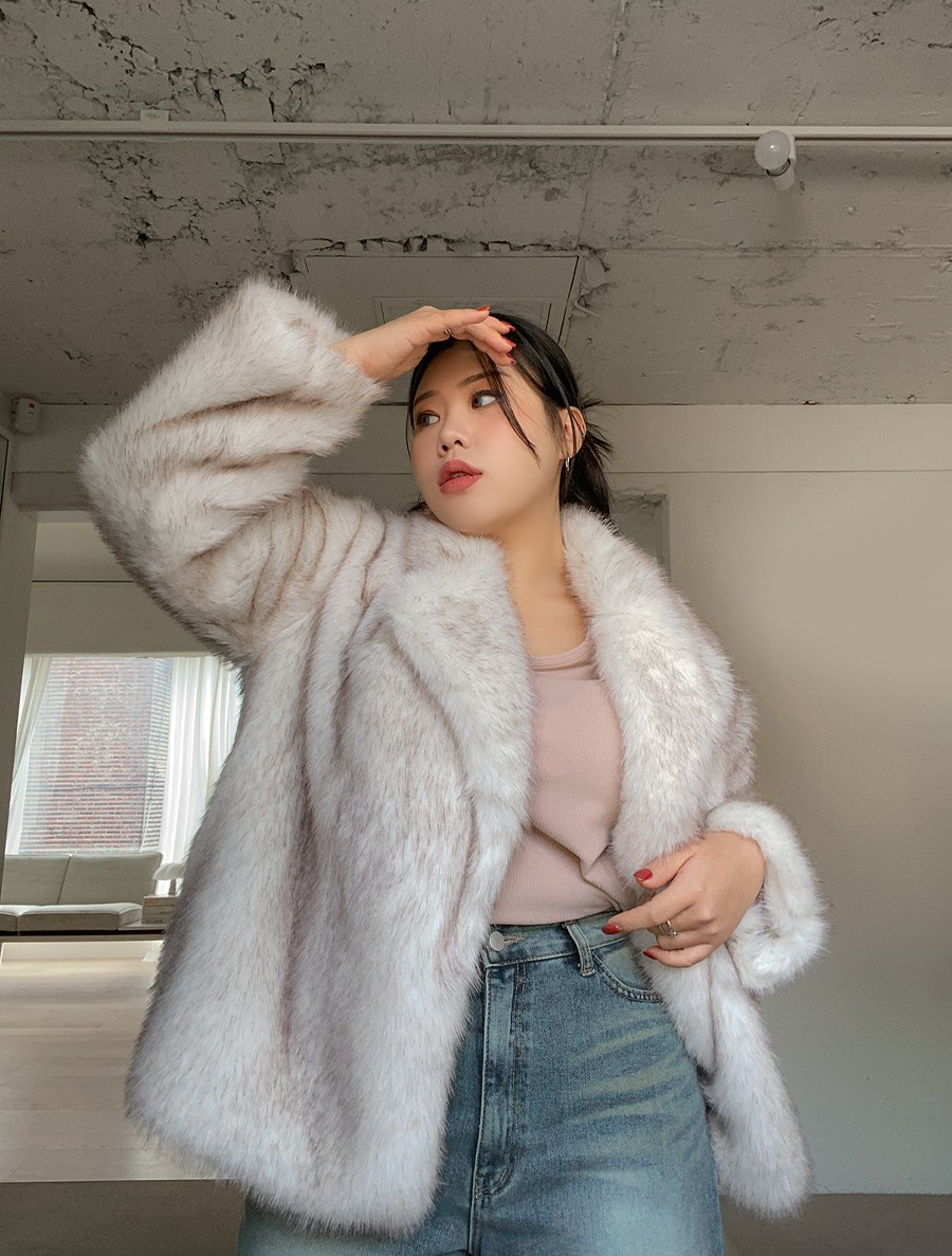 Mingheb Fake Fur Jacket