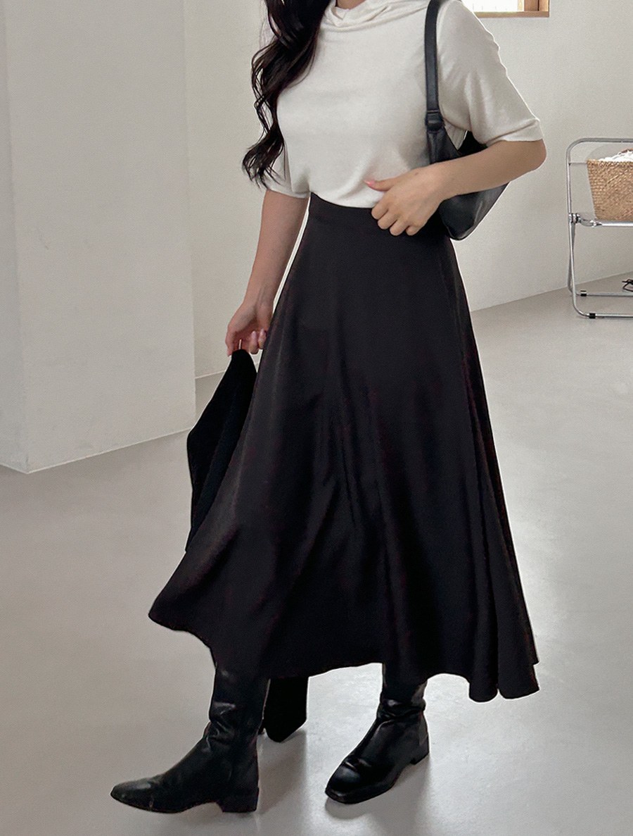 [EVELLET] Vinetti Back Banding Flare Long Skirt