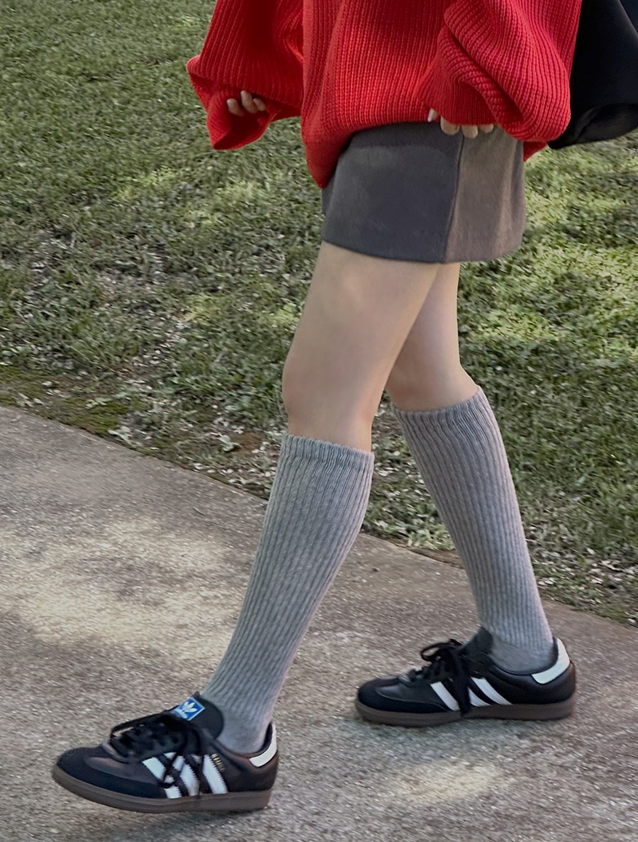 Deveon Ribbed Knee Socks