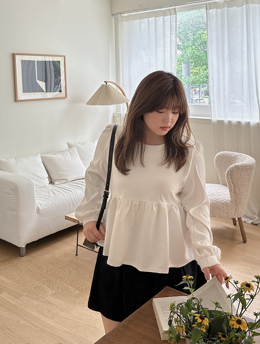 [EVELLET] Balanta Puff Frill Blouse