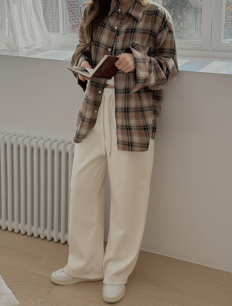 [EVELLET] Daleworm Corduroy fleece Pants