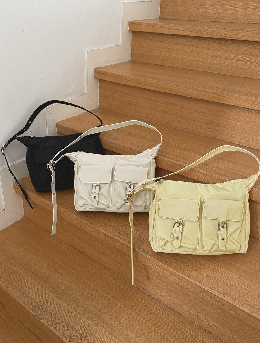 Miyuhen Pocket Buckle Shoulder Bag
