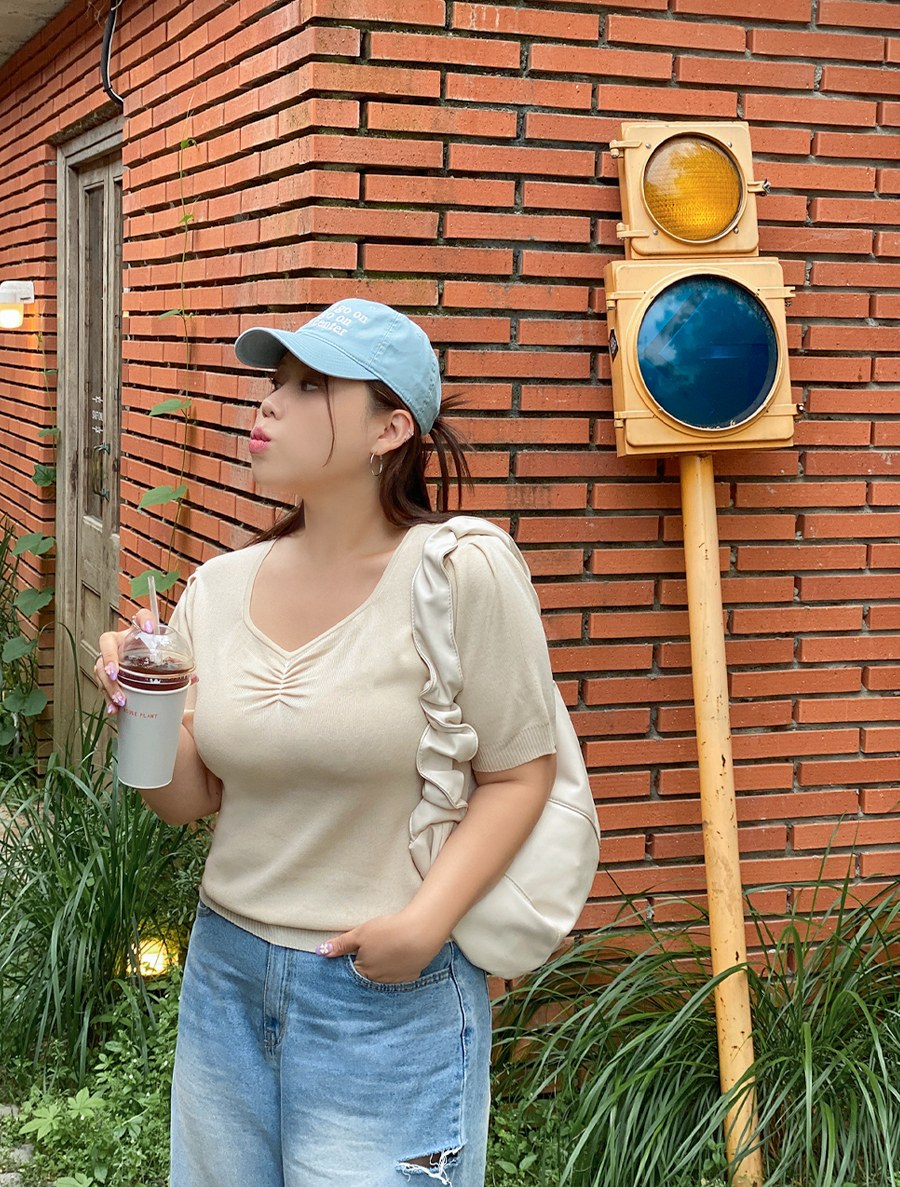 [EVELLET] Blueden Shirring Knit
