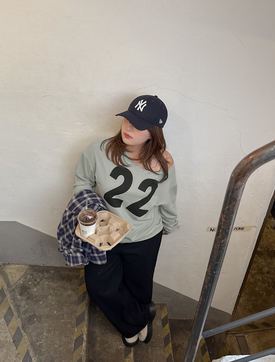Beatsven Graphic Print Boat Neck Sweatshirt