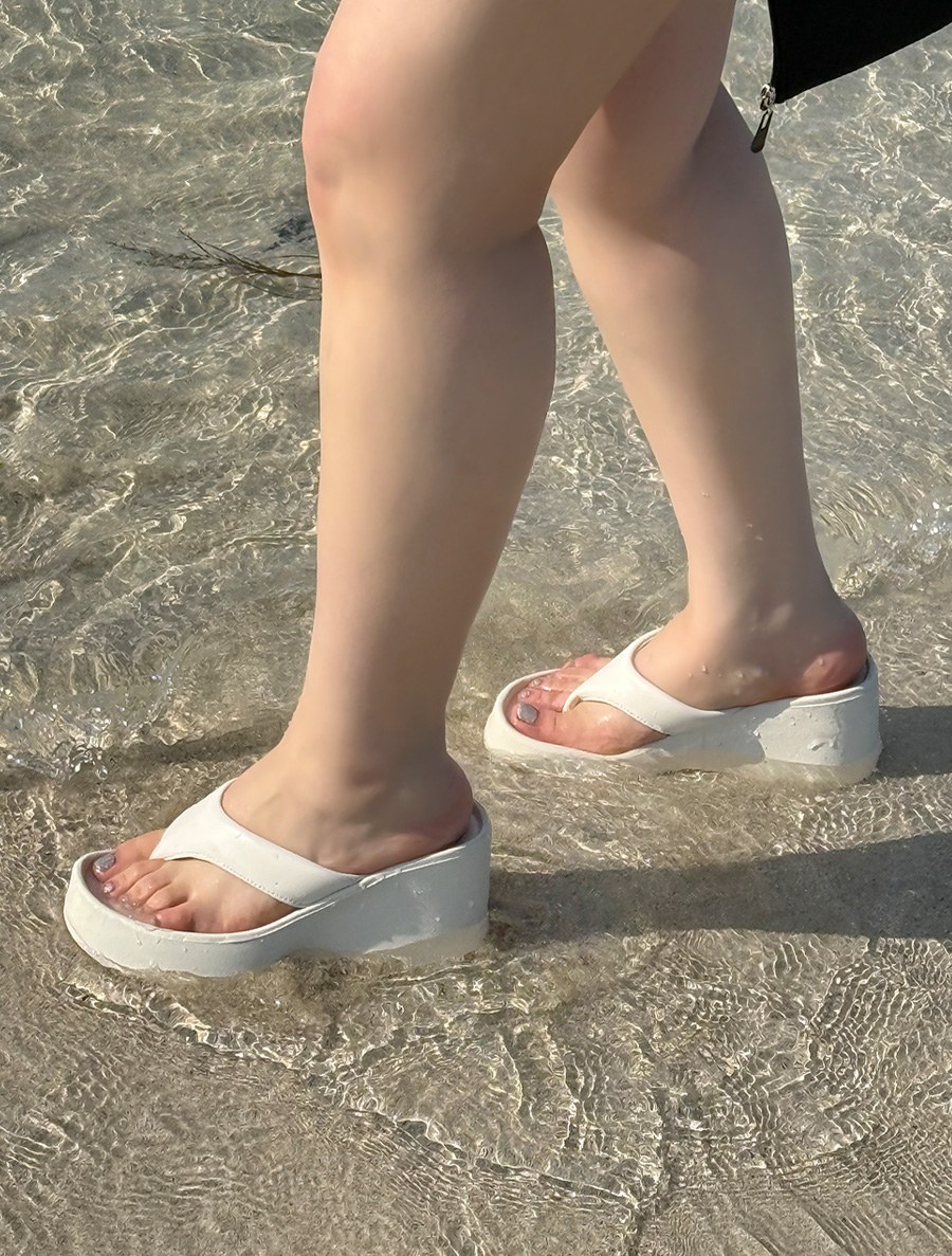 Chuete Jori Wedge Slippers (8.5cm)