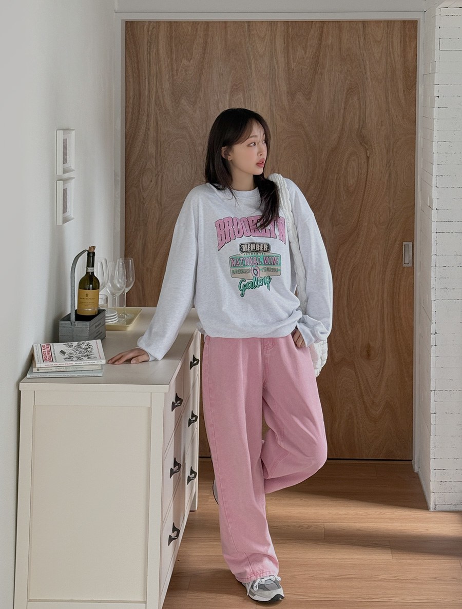 [EVELLET]Lunenti loose fit Graphic Print Sweatshirt