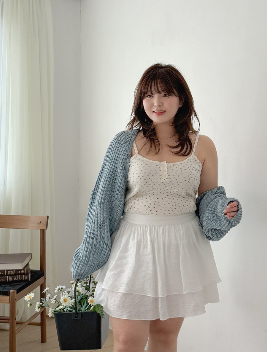 [EVELLET]Robianne Ribbed&Flower Button String Sleeveless