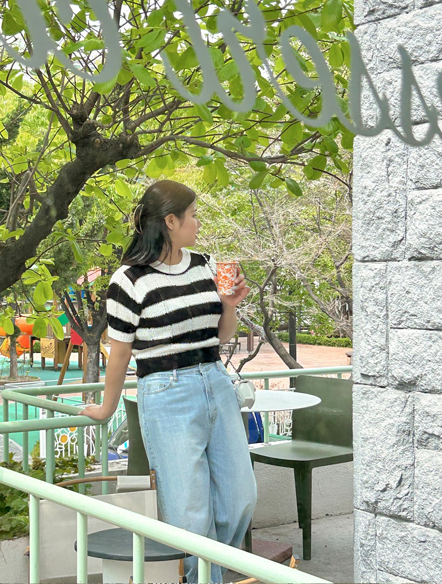 [EVELLET] Shanifle Stripe R Knit