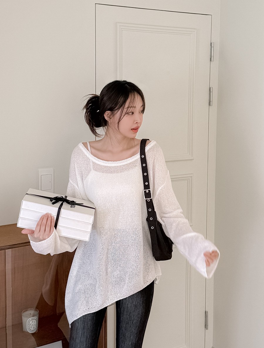 [EVELLET] Thiaven Unbalance Slit Knit