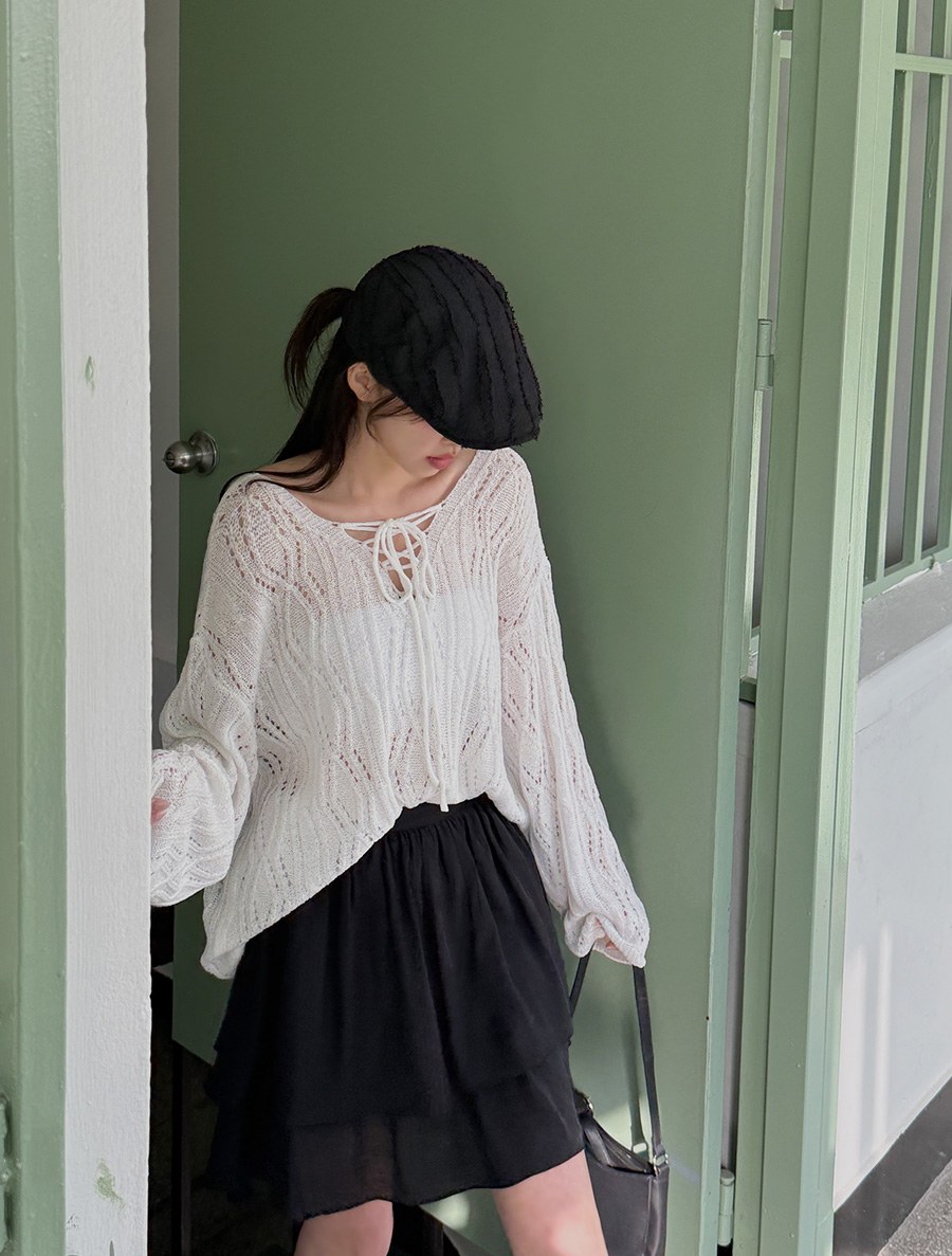 [EVELLET] Skadi Punching Strap Knit