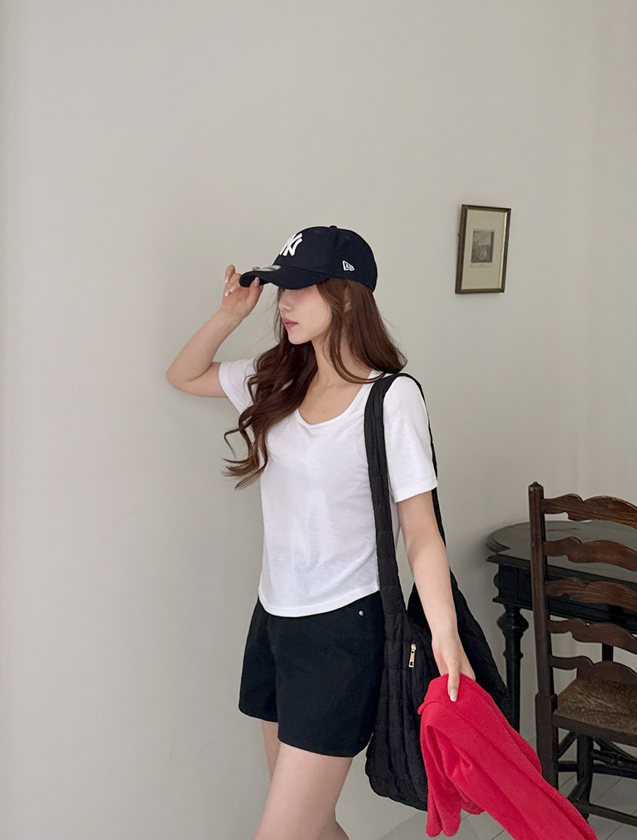 Lebenu Round Basic T-shirt