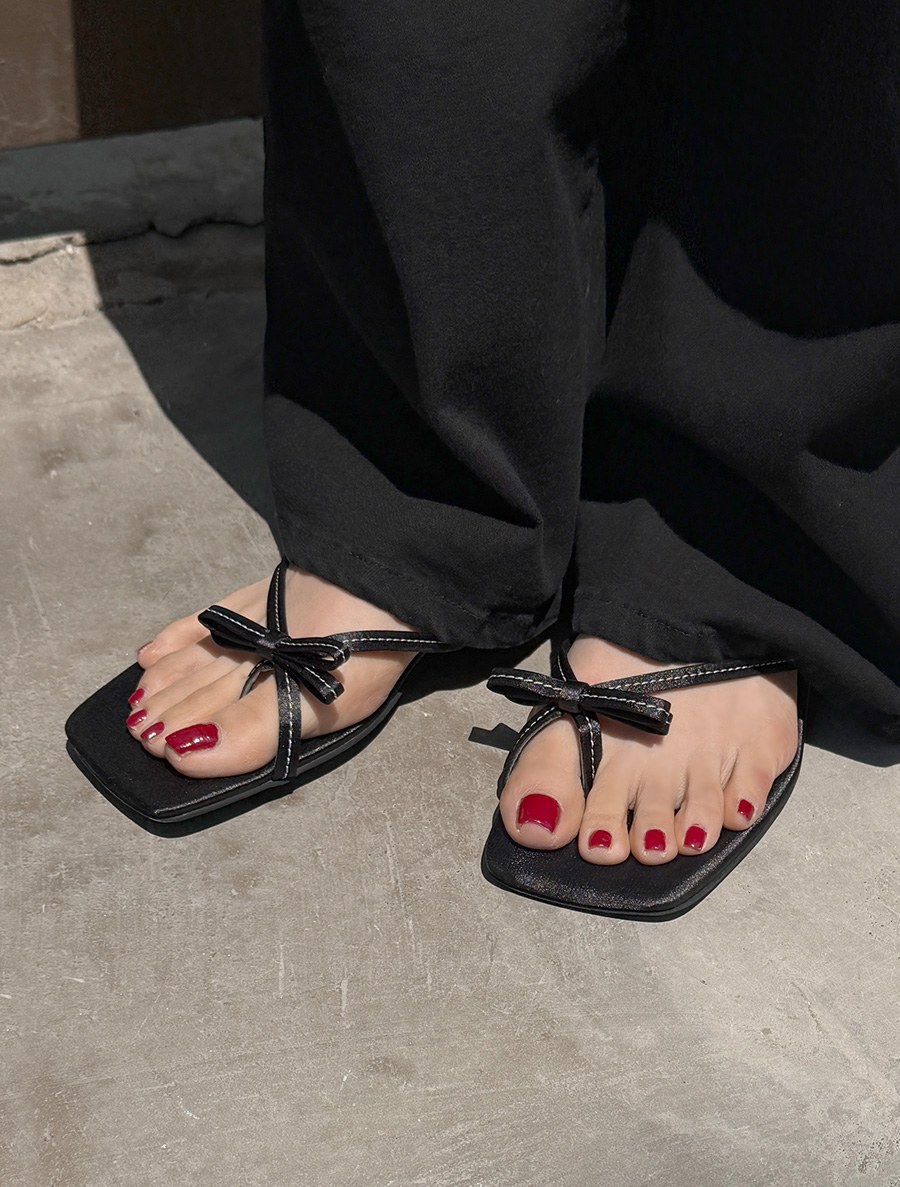 Curious Square Bowknot Slippers (1.6cm)