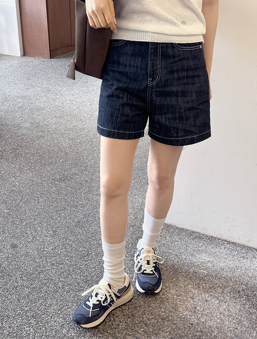 Enfury stitch 4.Pedal pushers denim pants