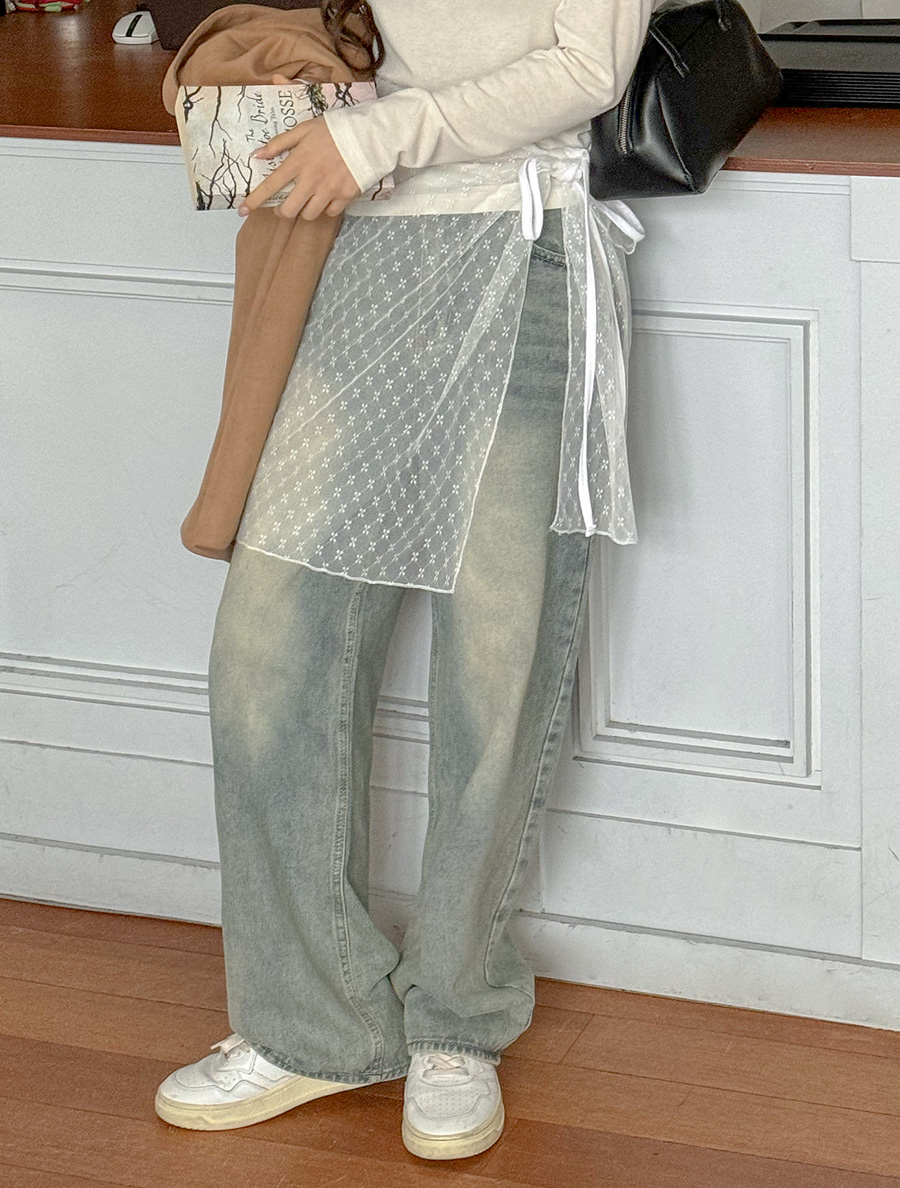 Juroen Lace Wrap Skirt
