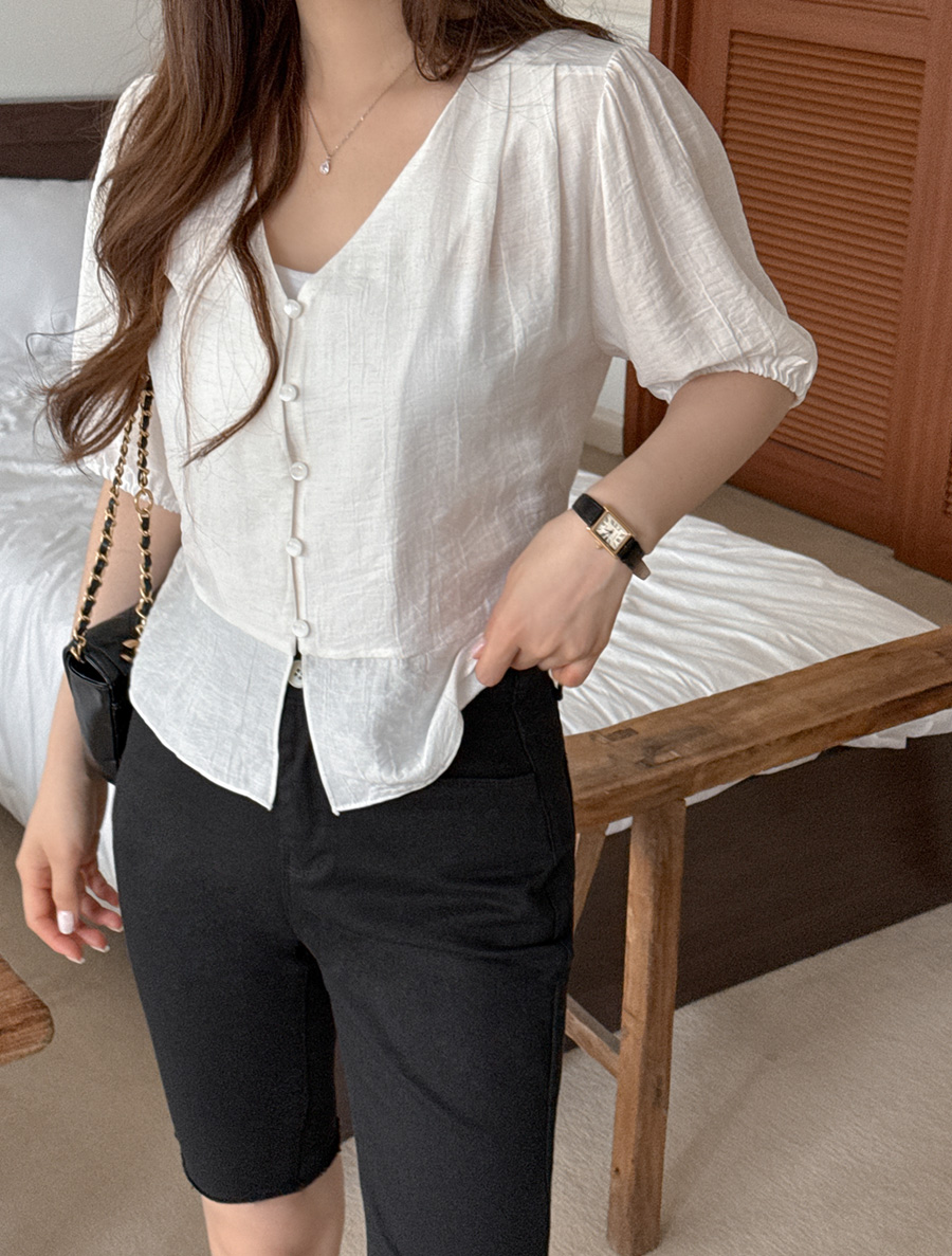 New Even Linen Shirring Button Blouse