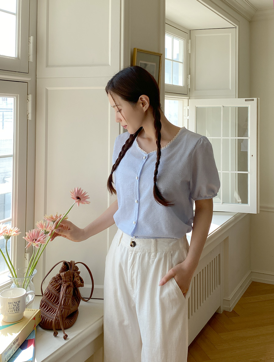 [EVELLET] Otinju ST Lace Puff Blouse