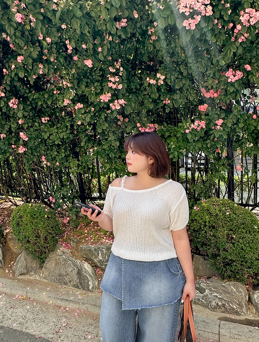 [EVELLET]LaTemu Off shoulder bowknot Knit