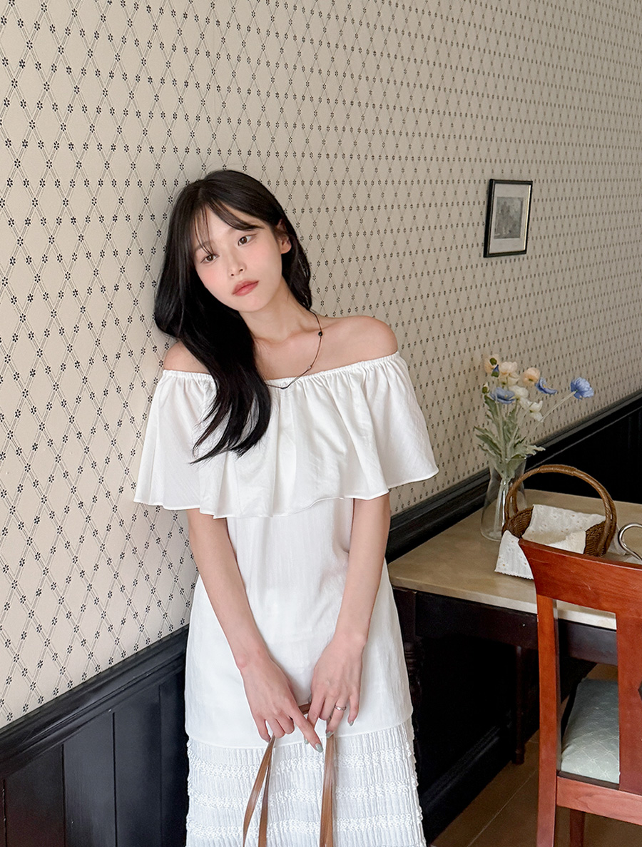 Afha Frill Off shoulder Blouse