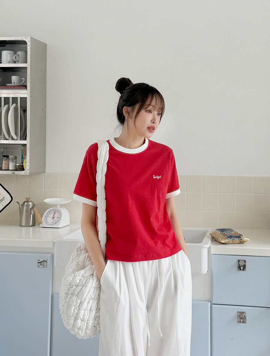 Lupiten Contrast Graphic Print T-shirt