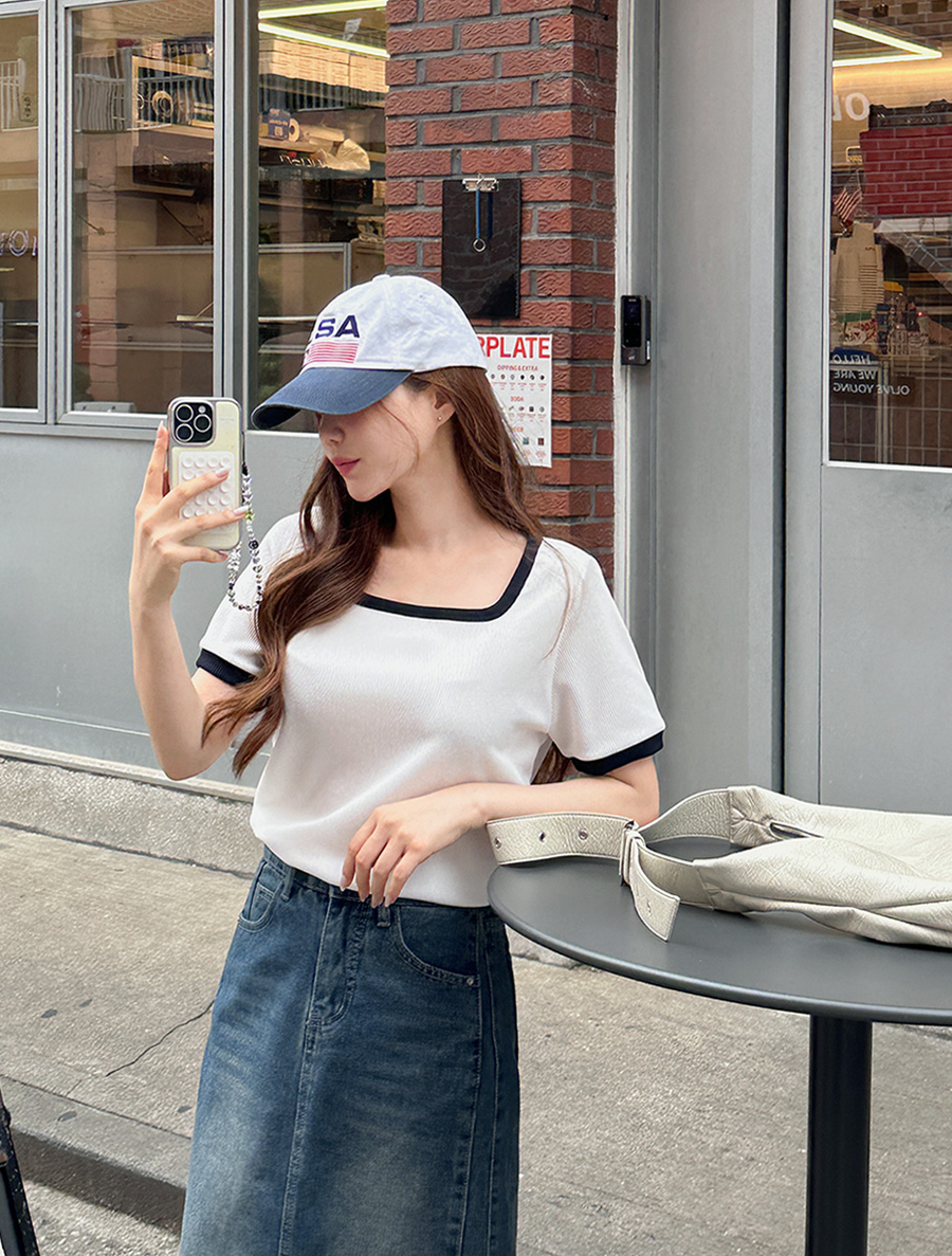 Tuilene Square Neck Contrast T-shirt