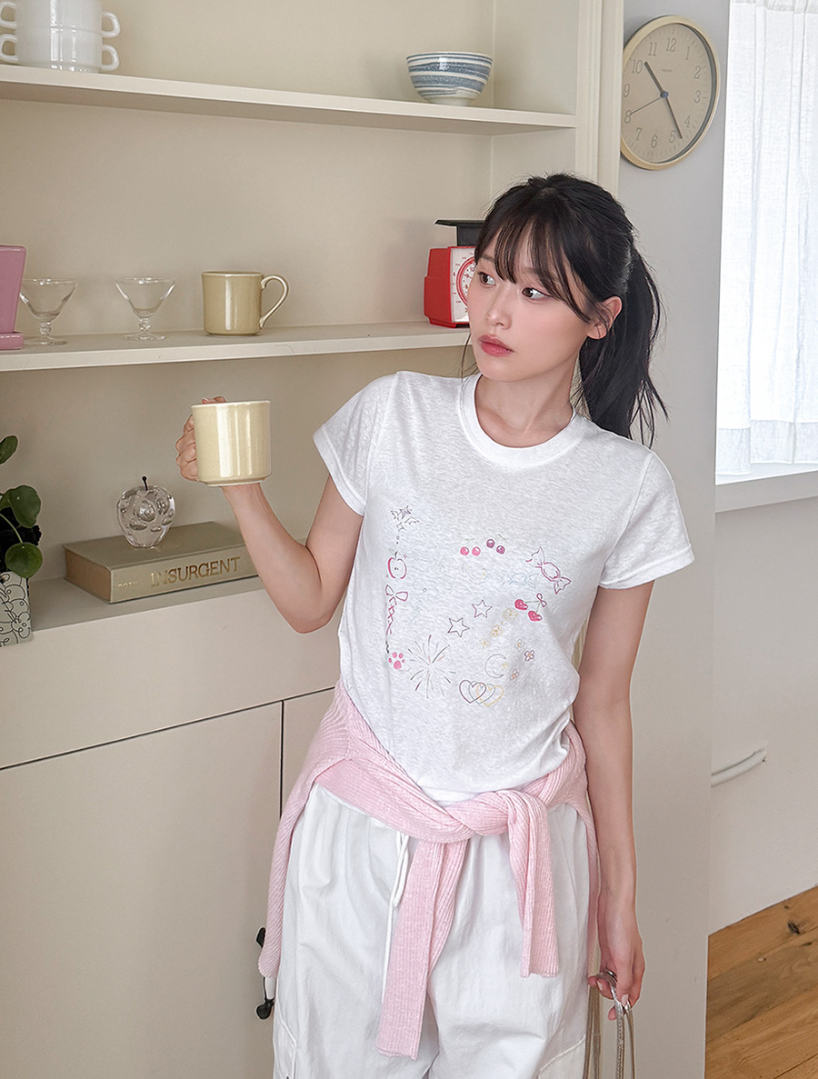 New Rent Semi Crop Graphic Print T-shirt