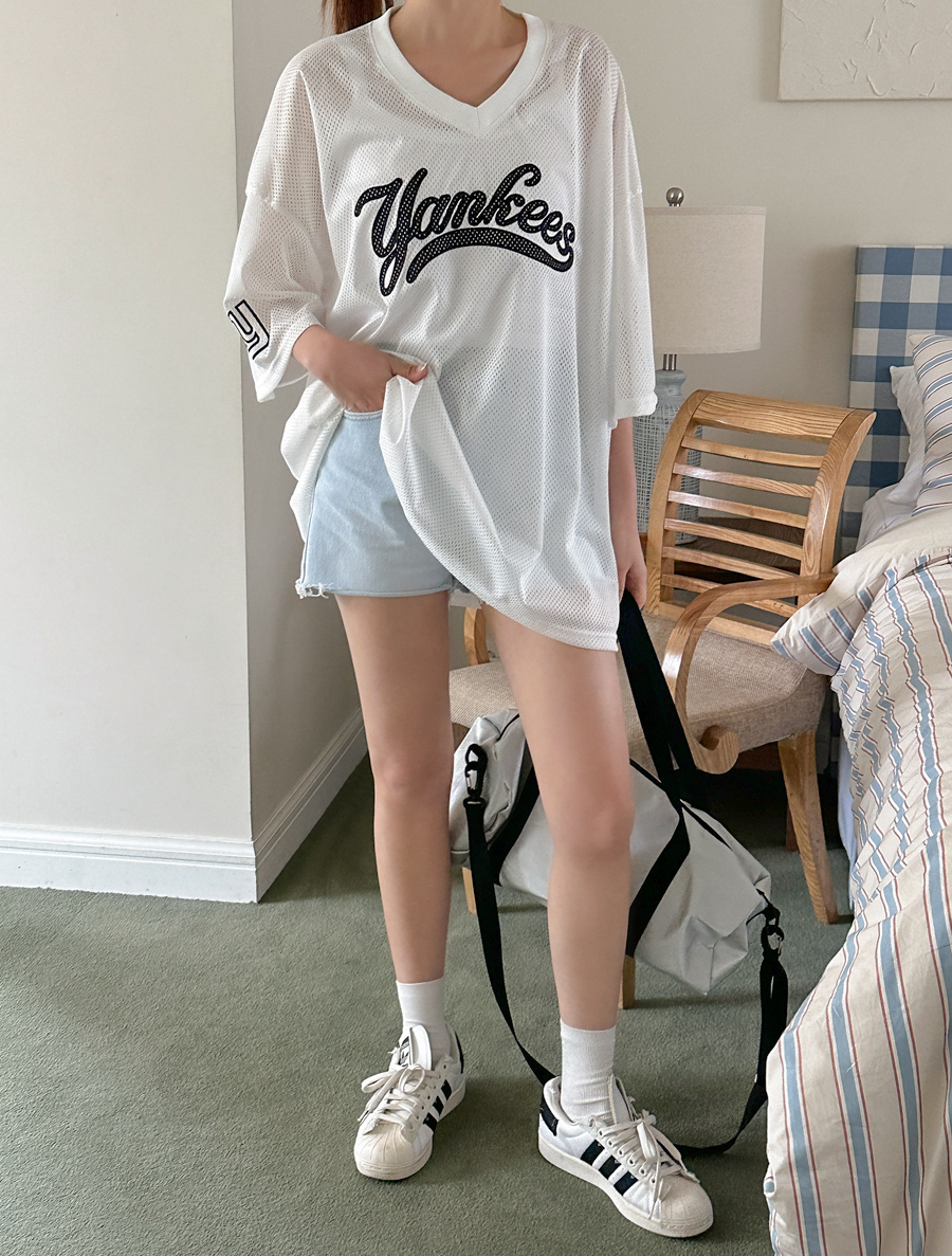 Cell Review Patch Graphic Print Mash T-shirt