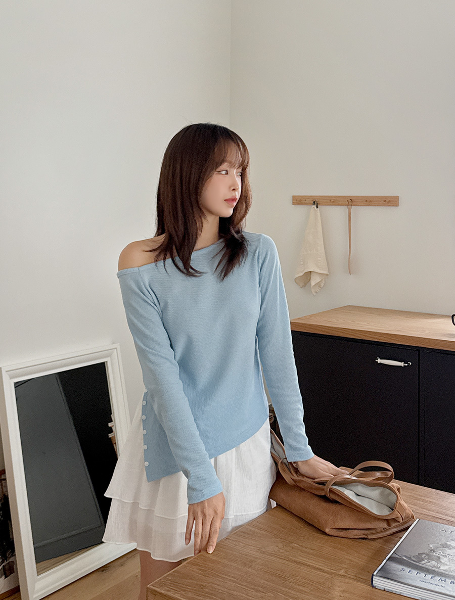 [EVELLET] Lennyven Unbalance Off shoulder team T-shirt