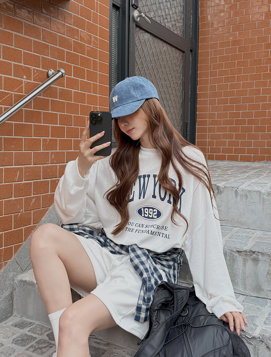 Etuna Graphic Print T-shirt