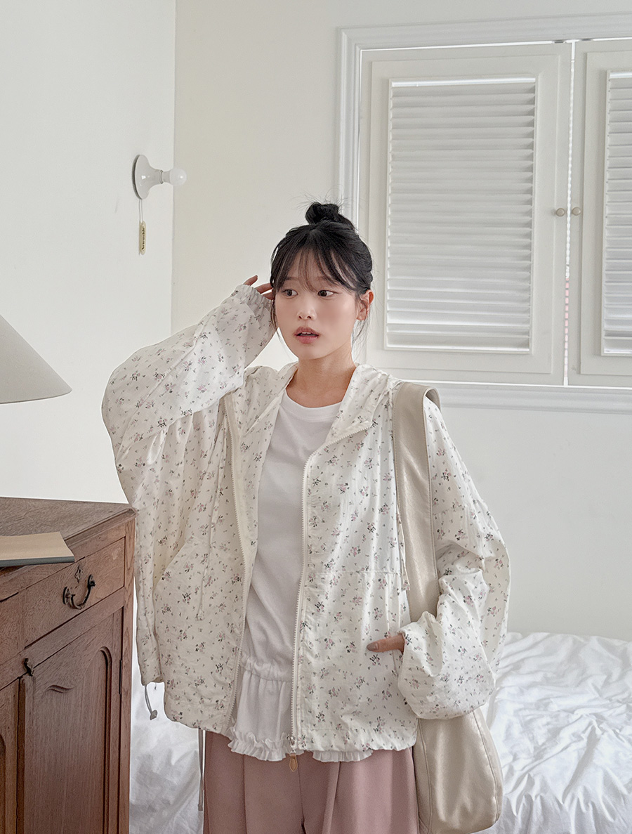 Ebiren Flower Hood Windbreaker