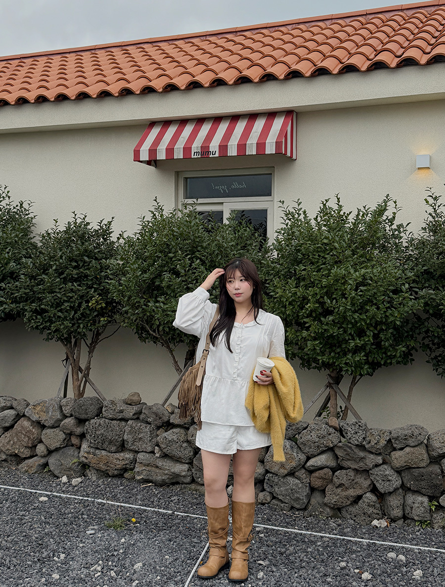 Tohizu Pintuck Frill Blouse