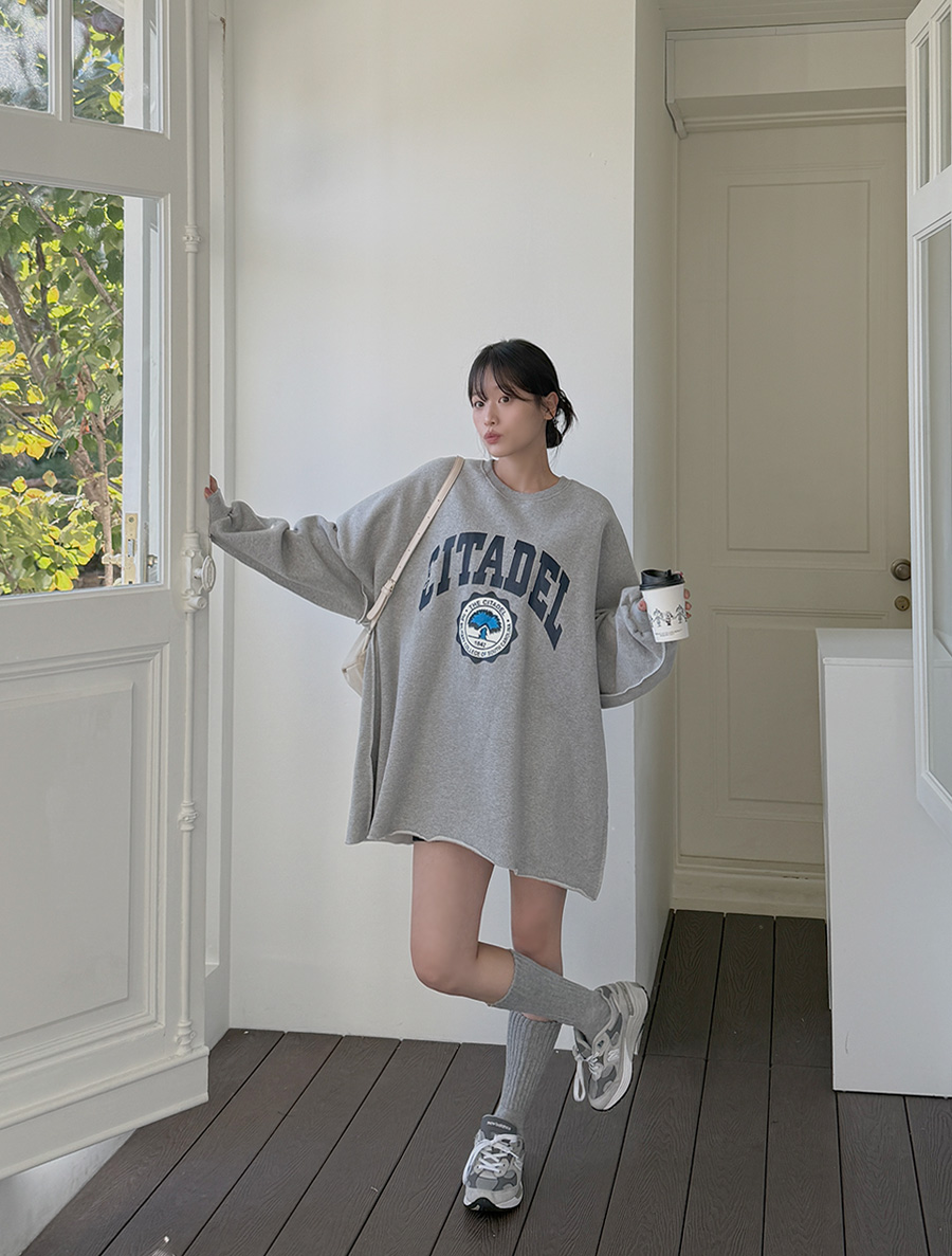 Pladen Yanggimo Graphic Print Long T-shirt