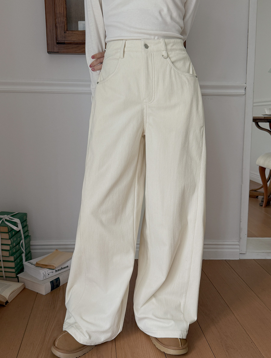 [EVELLET] Tebs Corduroy Balloon Wide Pants