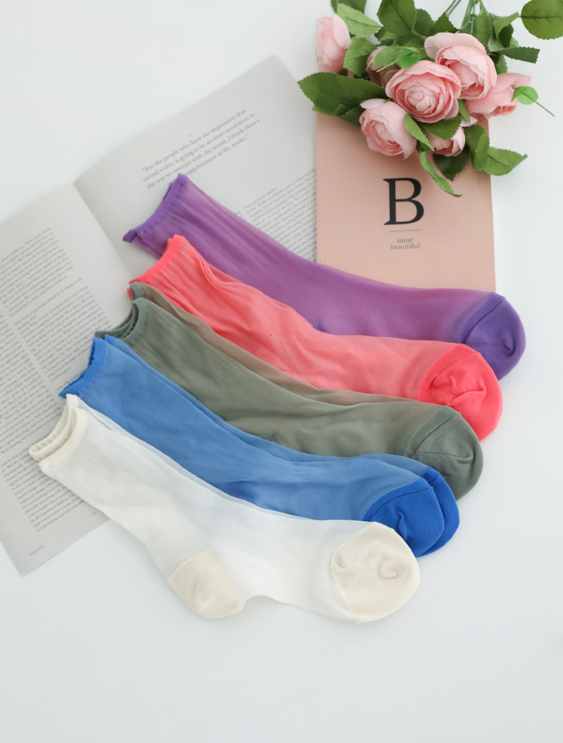 Novte See-through look socks