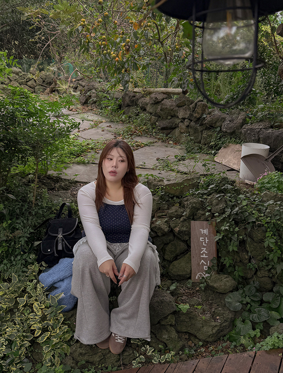 [Exclusive] Ethion Dot Halter neck Unbalance Sleeveless