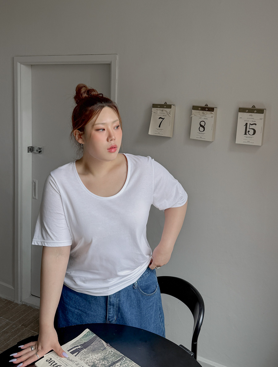 Beyuti U-neck Basic T-shirt