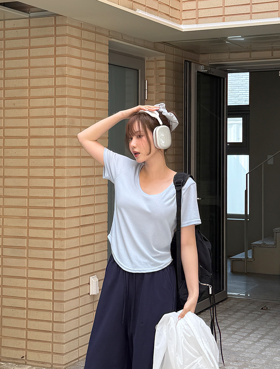 Yoochif Ribbed U-neck Basic T-shirt