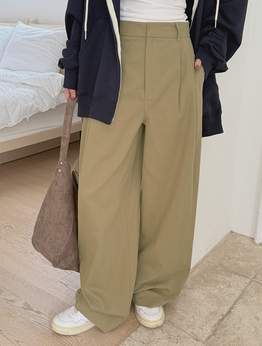 [EVELLET] Chloe Pintuck Cotton Slacks