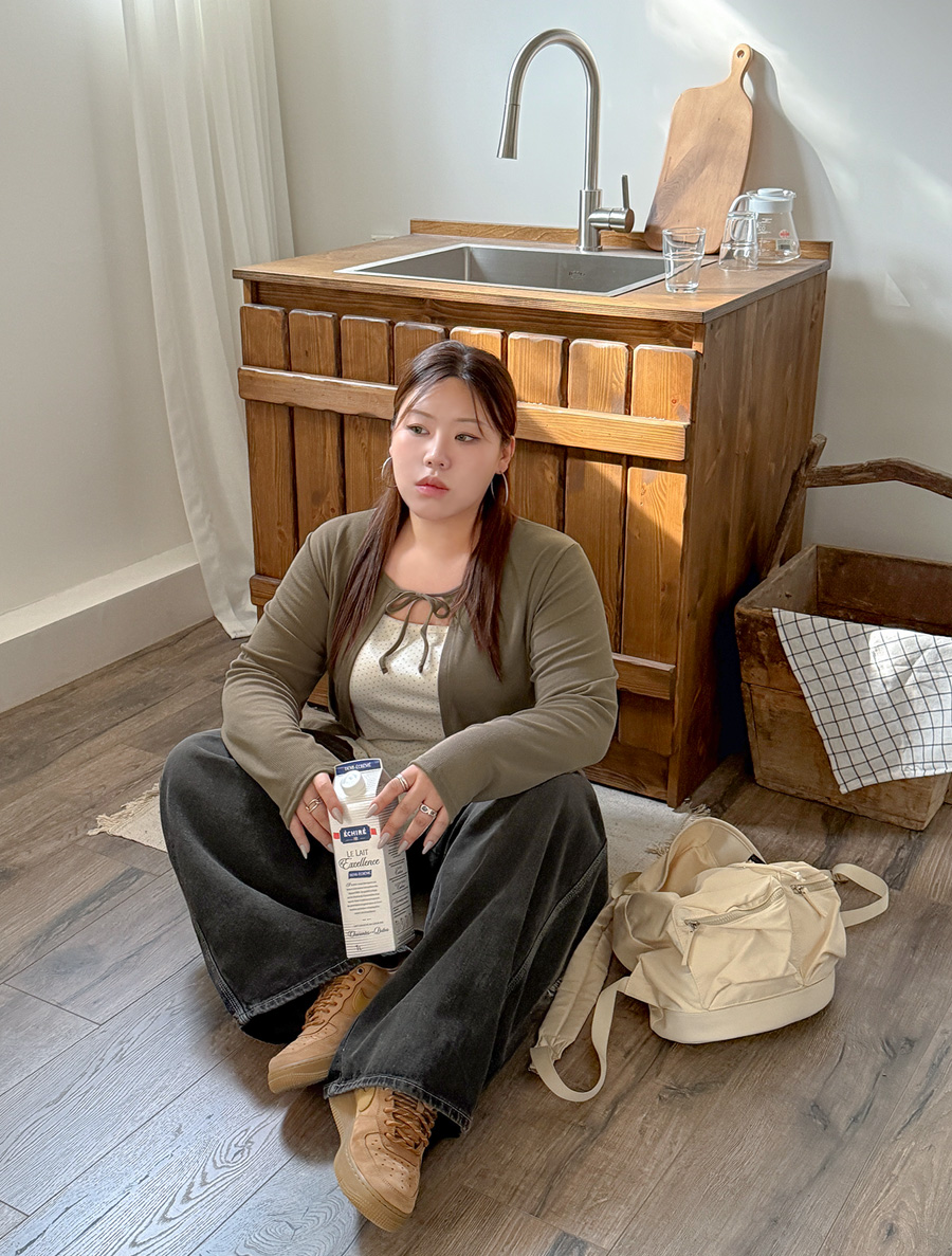 New Zealand Semi-Crop Bowknot Cardigan