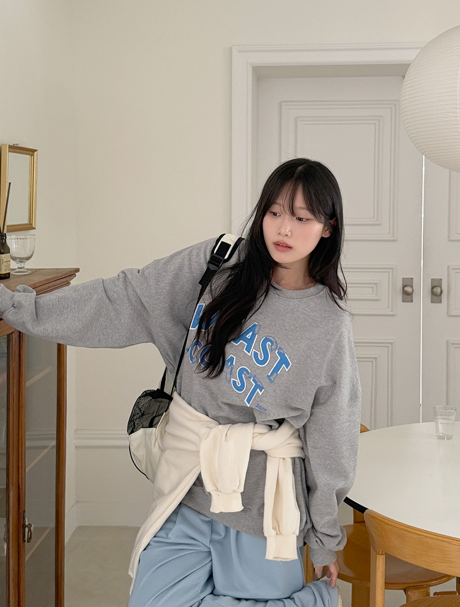 Anophee Zuri Graphic Print Sweatshirt