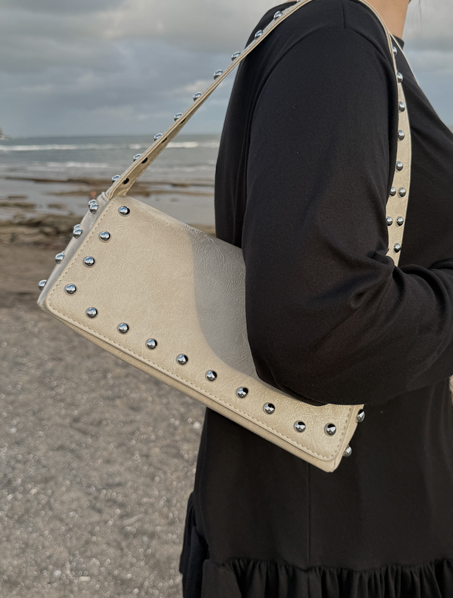 Mtoren Studded Leather Square Shoulder Bag