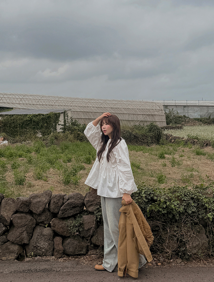 Napen Puff Shirring Cotton Blouse