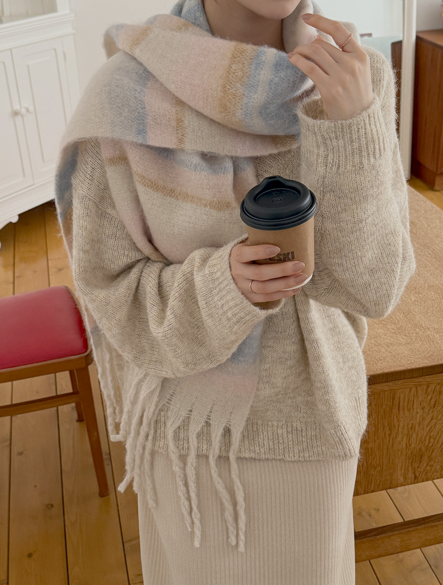 Q-Duff Contrast Knit Muffler