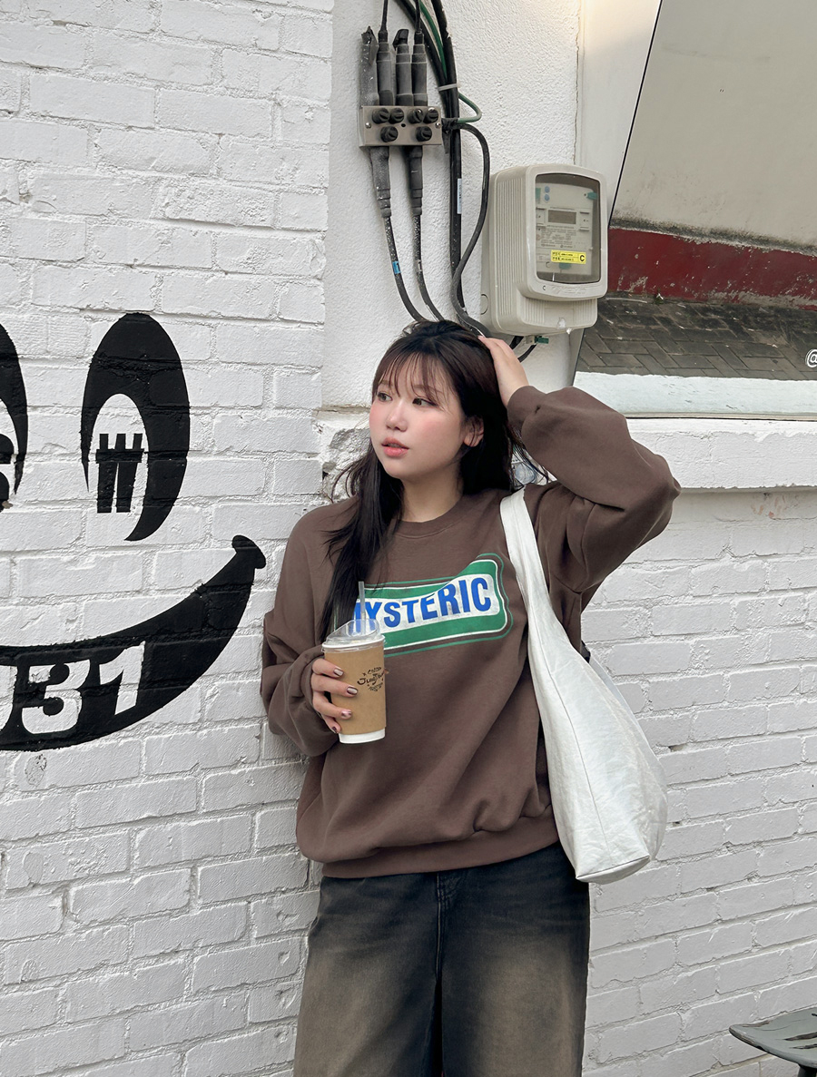 Rovia fleece Graphic Print Sweatshirt