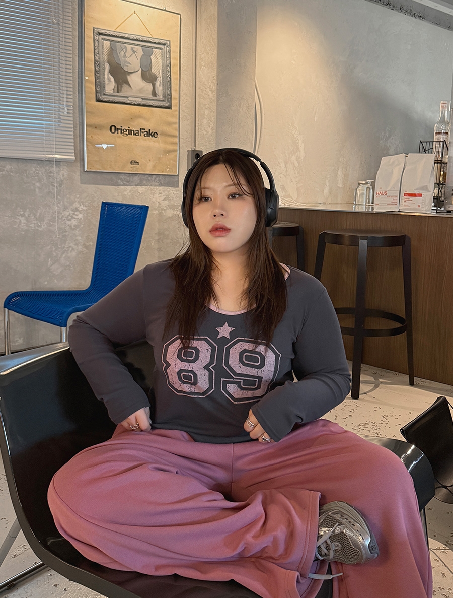 Cupden Contrast Graphic Print T-shirt