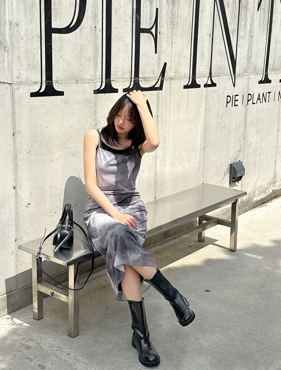 [EVELLET] Pukonen Mesh Print layered Long Dress