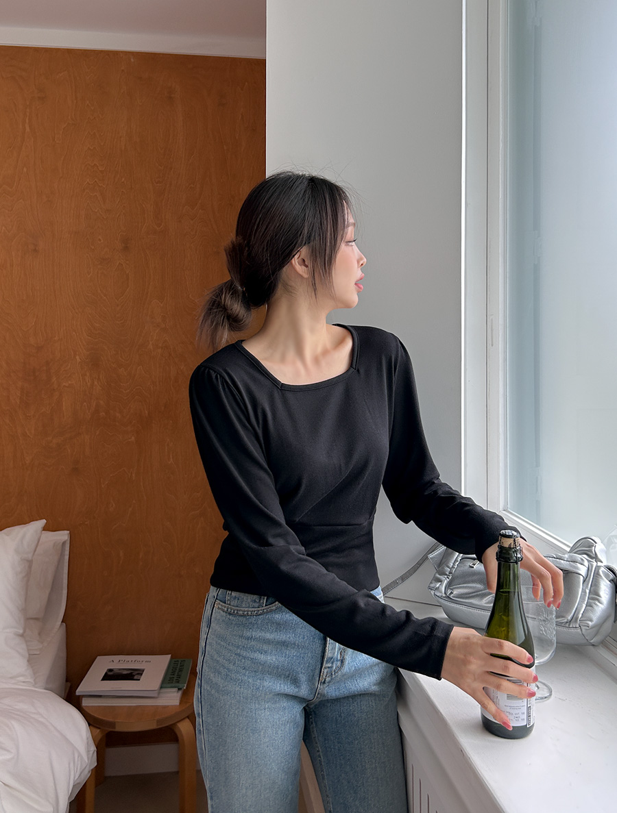 [EVELLET] Chorua Square T-shirt